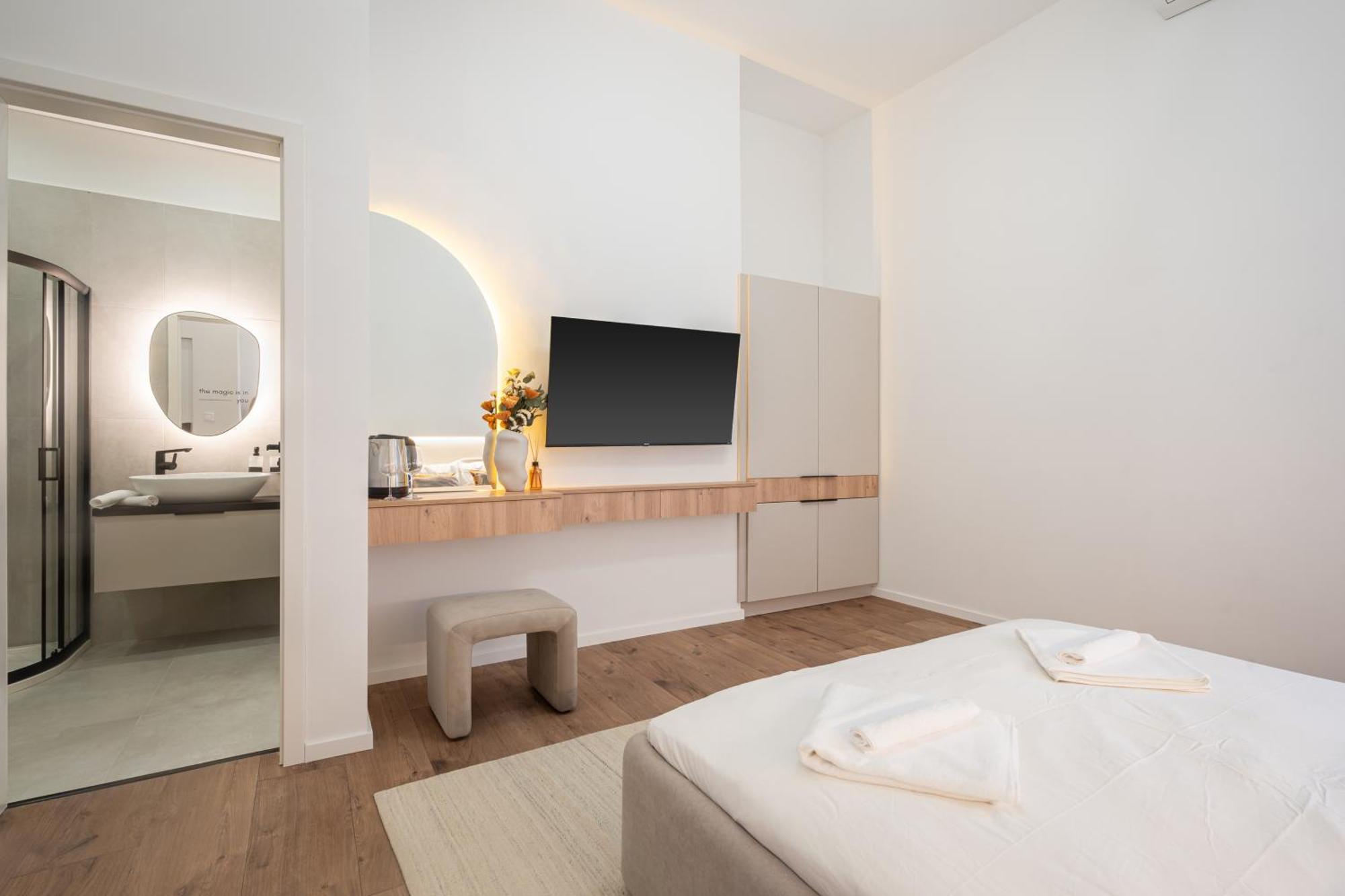 You Boutique Suites, Best Location By Bqa Budapest Exterior photo